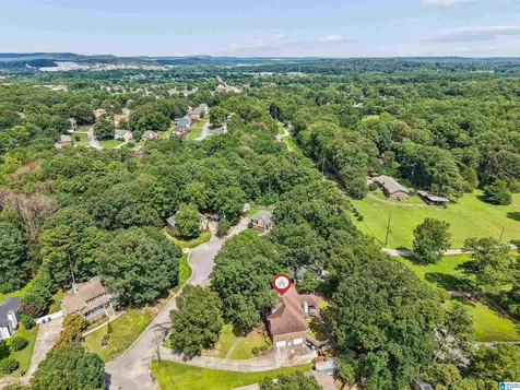 100 Kentwood Trail Circle Alabaster AL 35007