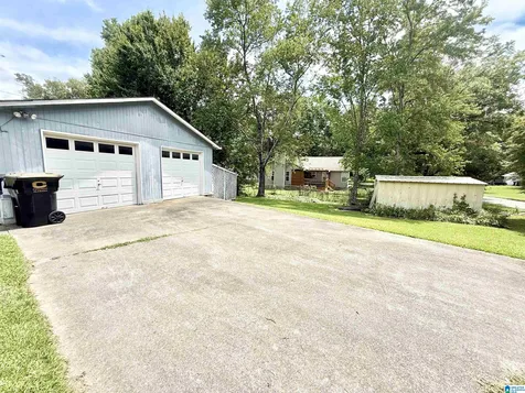 2040 Sandy Avenue SW Cullman AL 35055