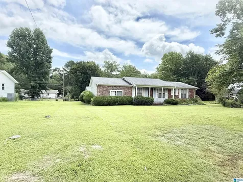 2040 Sandy Avenue SW Cullman AL 35055