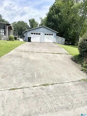 2040 Sandy Avenue SW Cullman AL 35055