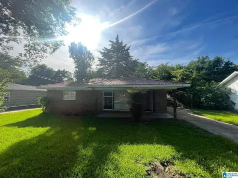 1716 Brizendine Drive Midfield AL 35228