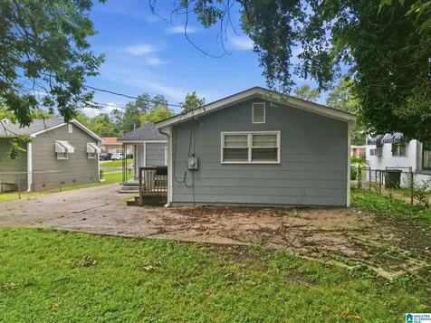 1613 1st Court W Birmingham AL 35208