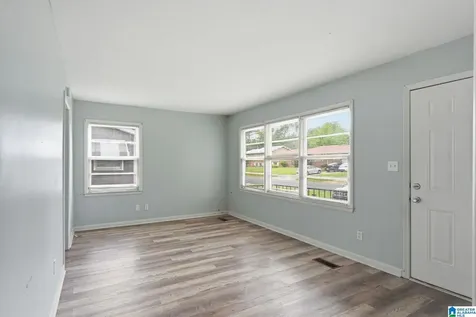 1613 1st Court W Birmingham AL 35208