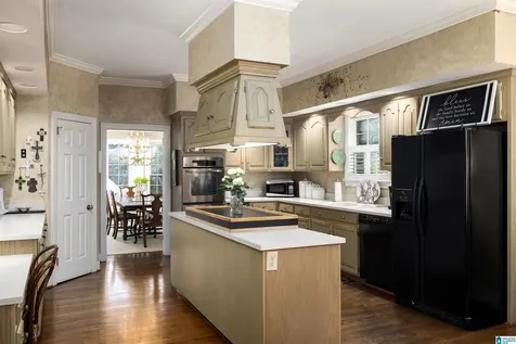 2308 Tanglewood Brook Lane Vestavia Hills AL 35243