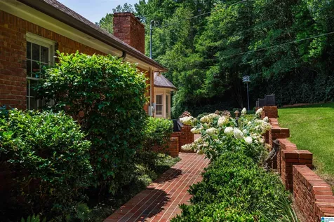 2308 Tanglewood Brook Lane Vestavia Hills AL 35243