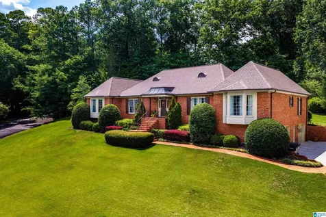 2308 Tanglewood Brook Lane Vestavia Hills AL 35243