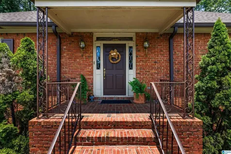 2308 Tanglewood Brook Lane Vestavia Hills AL 35243