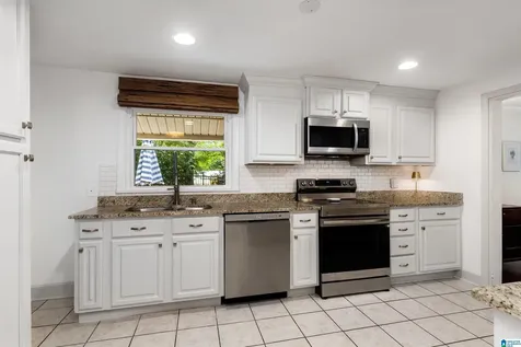 428 Windsor Drive Homewood AL 35209
