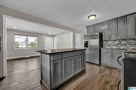 608 10th Terrace Pleasant Grove AL 35127