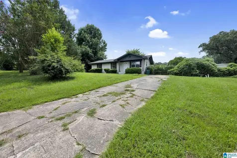608 10th Terrace Pleasant Grove AL 35127