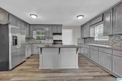 608 10th Terrace Pleasant Grove AL 35127