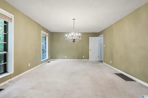 3360 Garrett Drive SE Bessemer AL 35022