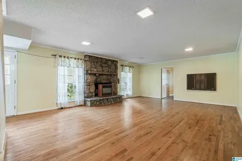 3360 Garrett Drive SE Bessemer AL 35022