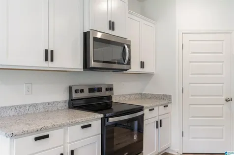 5155 Meadow Ridge Trail Bessemer AL 35022