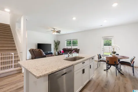 5155 Meadow Ridge Trail Bessemer AL 35022