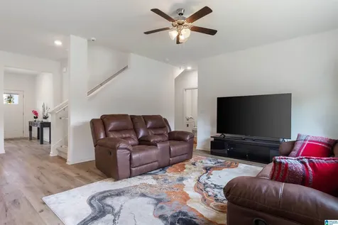 5155 Meadow Ridge Trail Bessemer AL 35022