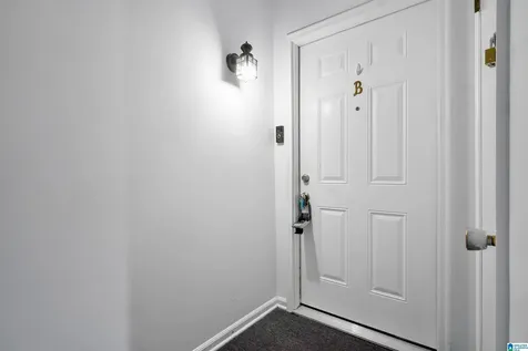 1916 Shades Cliff Terrace Homewood AL 35209