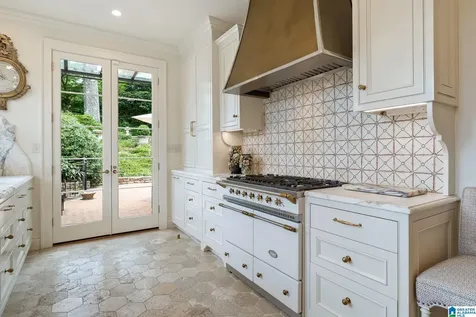 124 Windsor Drive Homewood AL 35209