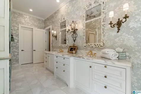 124 Windsor Drive Homewood AL 35209