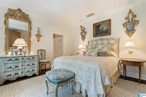 124 Windsor Drive Homewood AL 35209