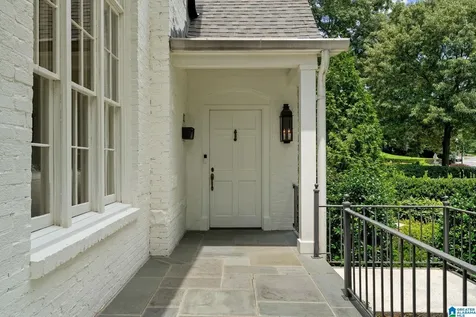 124 Windsor Drive Homewood AL 35209