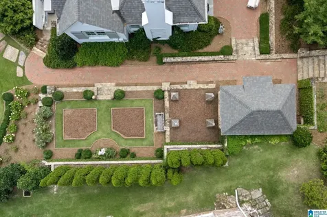 124 Windsor Drive Homewood AL 35209