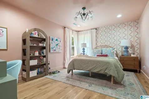 605 Devon Drive Homewood AL 35209