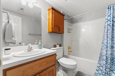 120 Kentwood Trail Alabaster AL 35007