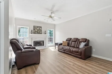 120 Kentwood Trail Alabaster AL 35007
