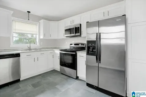 117 10th Court W Birmingham AL 35204