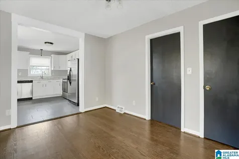 117 10th Court W Birmingham AL 35204