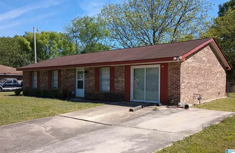32 Carriage House Road SW Bessemer AL 35022