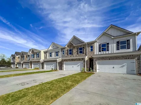 4543 Village Springs Square Fultondale AL 35068