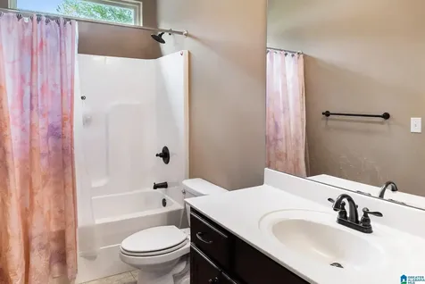 2067 Kerry Circle Calera AL 35040