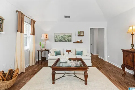 302 Mills Way Pelham AL 35124