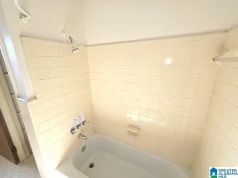 112 Hickory Circle Fairfield AL 35064