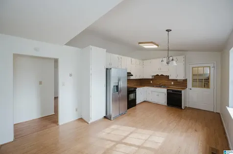 2025 Phillips Circle Leeds AL 35094