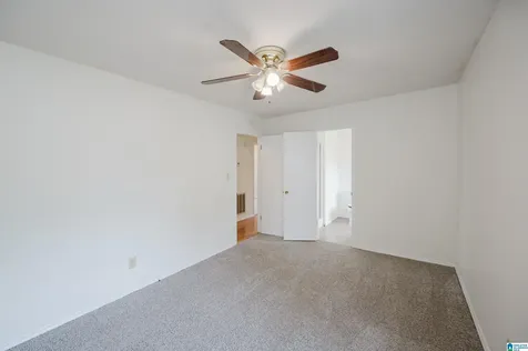 2025 Phillips Circle Leeds AL 35094