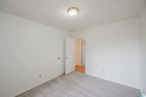2025 Phillips Circle Leeds AL 35094