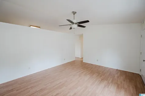 2025 Phillips Circle Leeds AL 35094