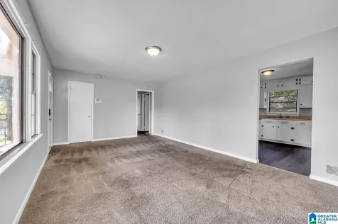 513 20th Avenue NE Center Point AL 35215