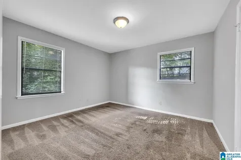 513 20th Avenue NE Center Point AL 35215