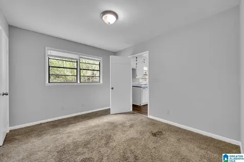 513 20th Avenue NE Center Point AL 35215