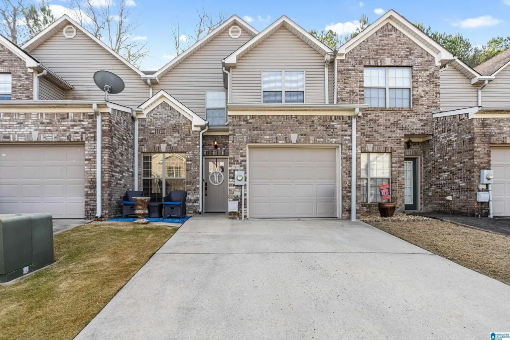 597 Hackberry Ridge Trace Birmingham AL 35226