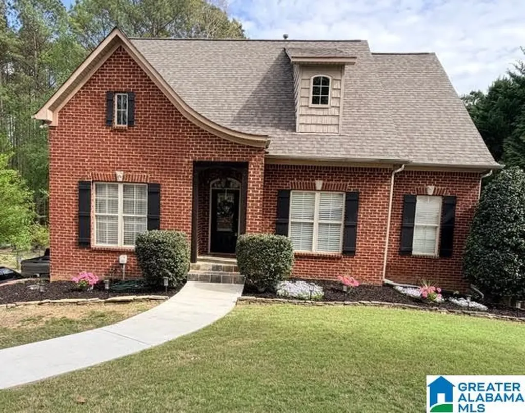 136 Lauchlin Lane Pelham AL 35124