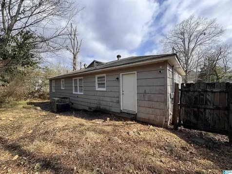 2612 2nd Street NW Center Point AL 35215