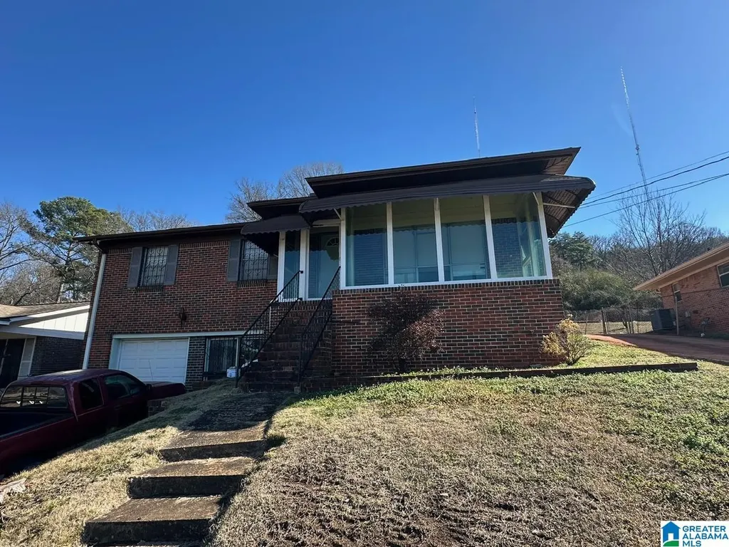 3037 SW Wenonah Road Birmingham AL 35211