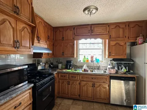 3037 SW Wenonah Road Birmingham AL 35211