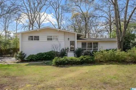 2716 Southview Terrace Vestavia Hills AL 35216