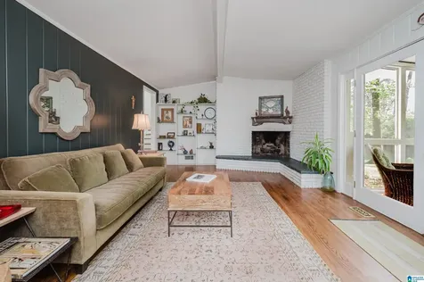2716 Southview Terrace Vestavia Hills AL 35216